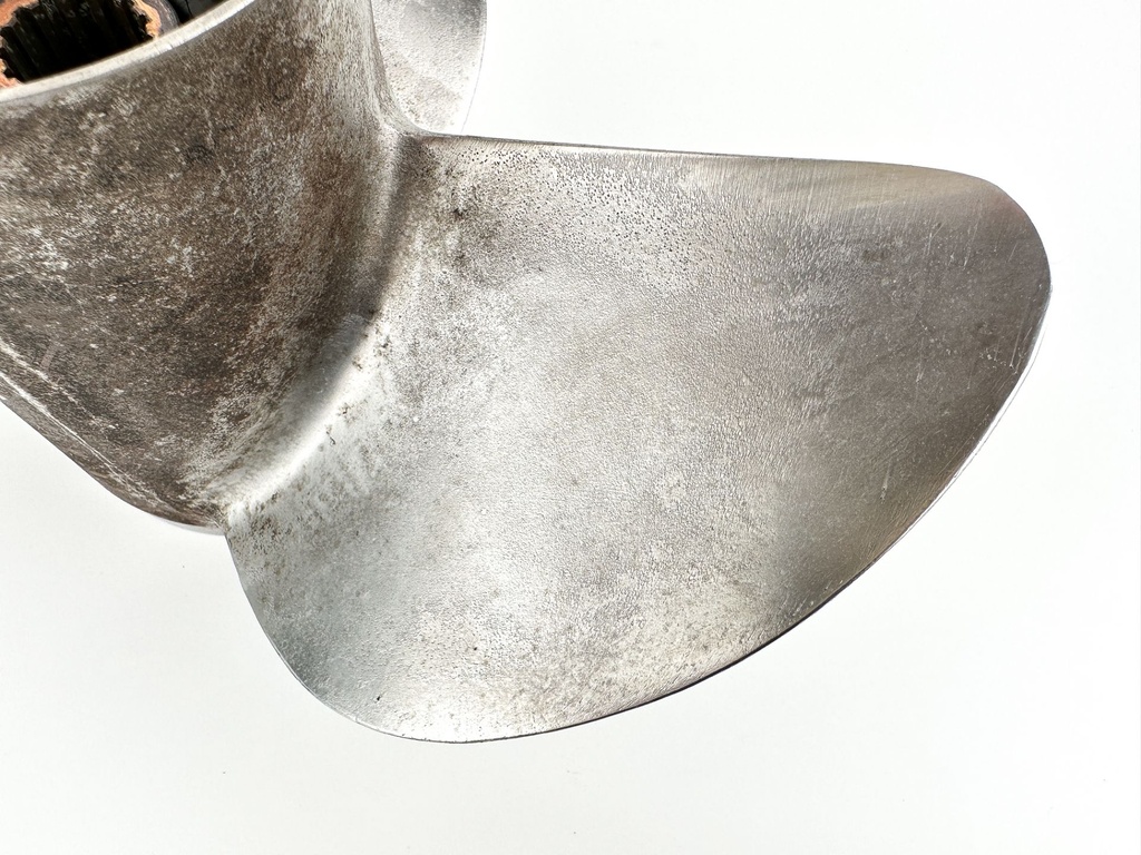 Yamaha Prop Propeller 3 Blade 13" x 17P - Right Hand RH