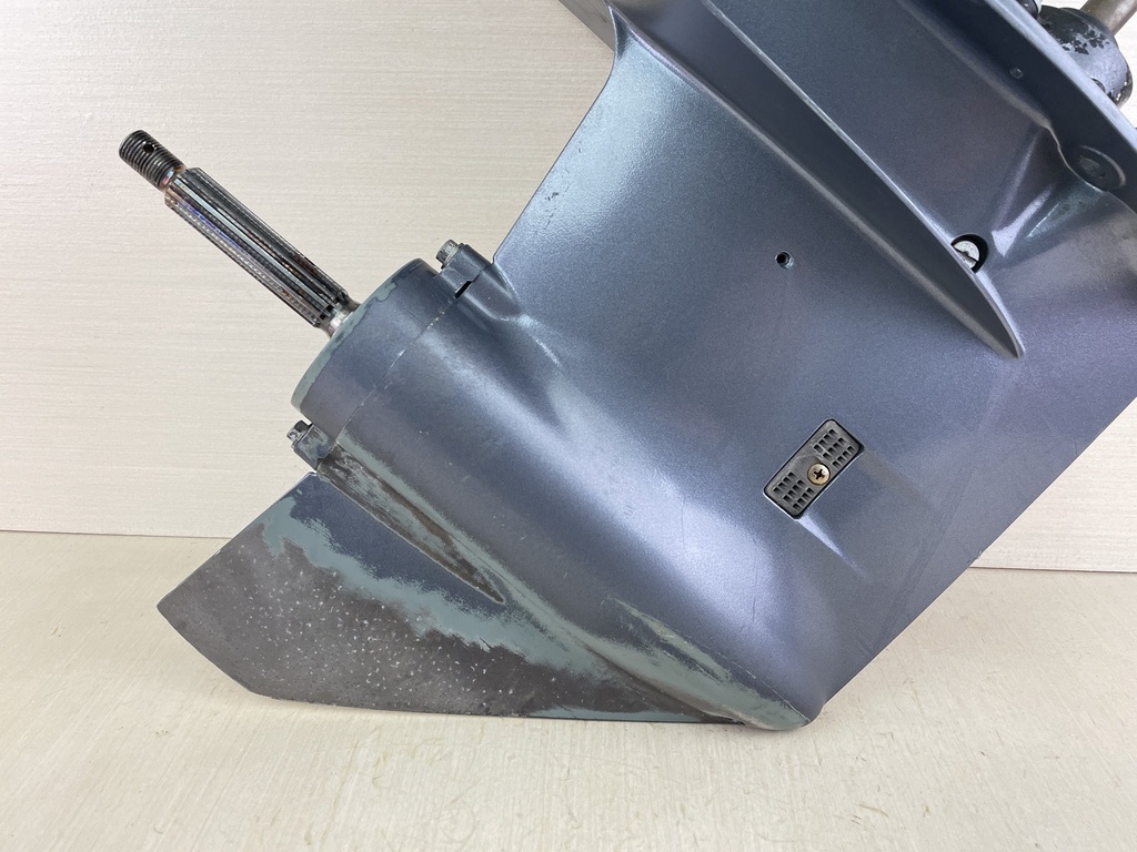 62Y-45300-53-8D Yamaha 1995-2000 4 Stroke Outboard 20" Lower Unit Gear Case 50HP