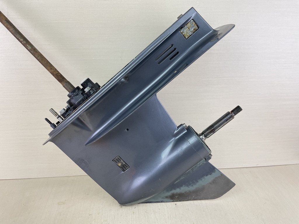 62Y-45300-53-8D Yamaha 1995-2000 4 Stroke Outboard 20" Lower Unit Gear Case 50HP