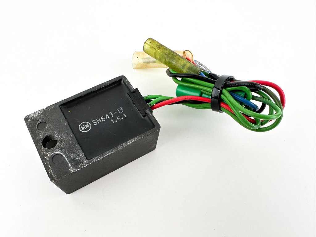 2002 Yamaha 50 HP 2 Stroke Outboard Rectifier & Regulator 6H2-81960-10-00 OEM