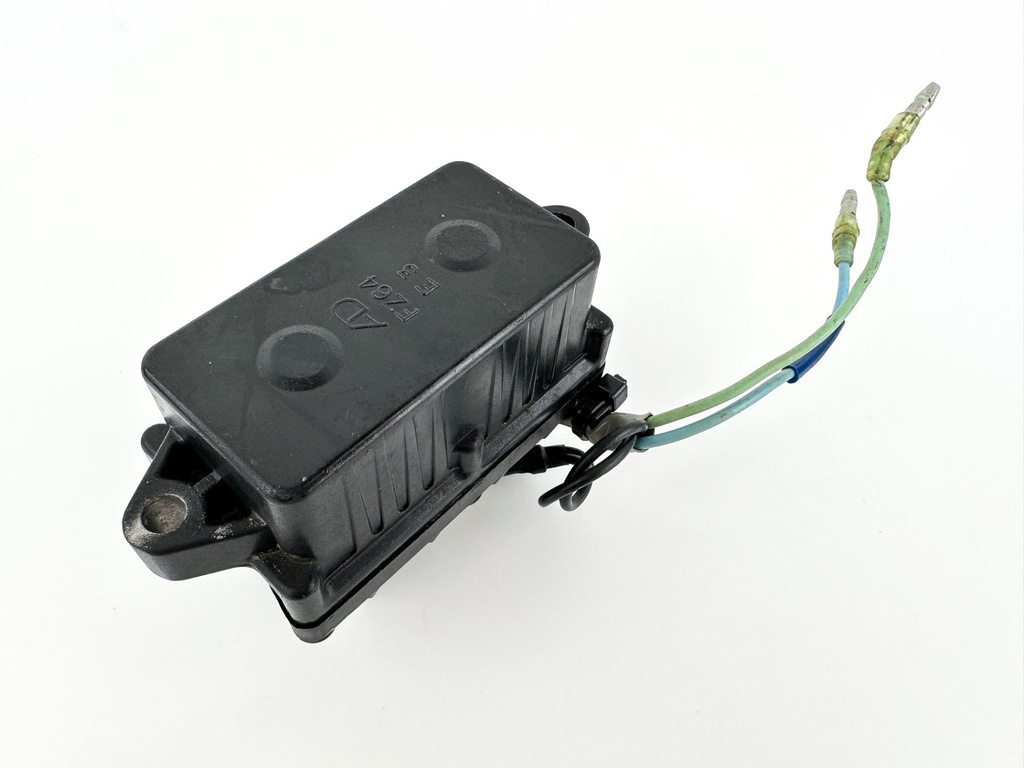 2002 Yamaha 50 HP 2 Stroke Outboard Trim Tilt Relay 6H1-81950-00-00 OEM