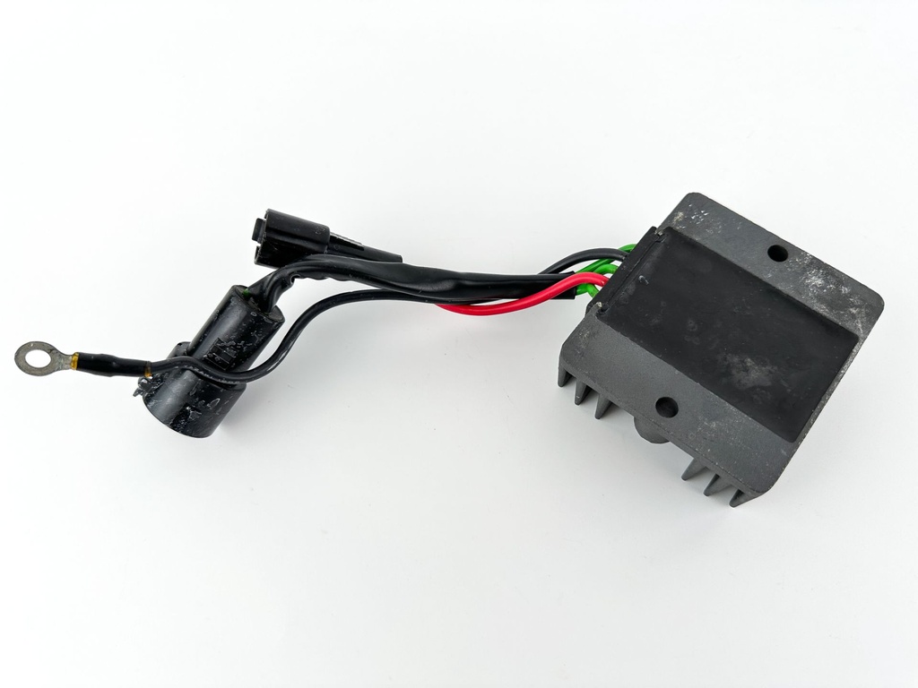 1997 Yamaha 130 HP 2 Stroke Outboard Rectifier & Regulator 6R3-81960-10-00 OEM