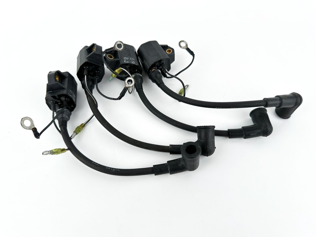 1997 Yamaha 130 HP 2 Stroke Outboard Ignition Coil Set 6R3-85570-01-00 OEM