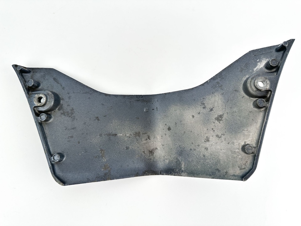 1997 Yamaha 130 HP 2 Stroke Outboard Lower Apron Cover 6N7-42741-01-8D OEM