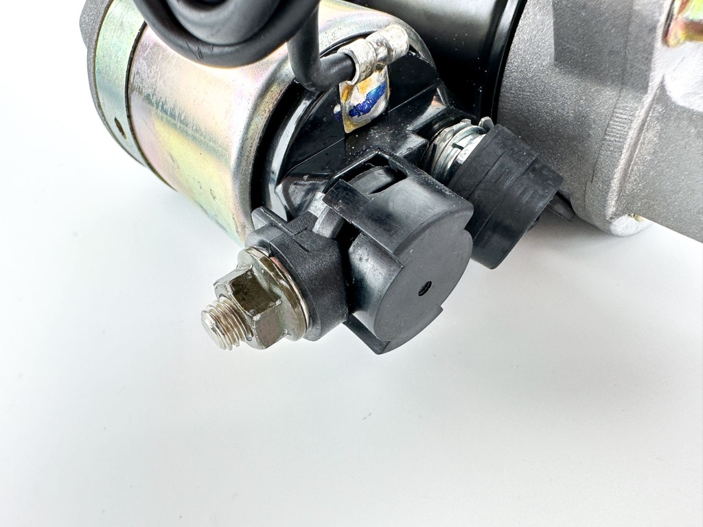 2003 Yamaha 150 HP 2 Stroke Outboard Starter Motor 68F-81800-01-00 OEM