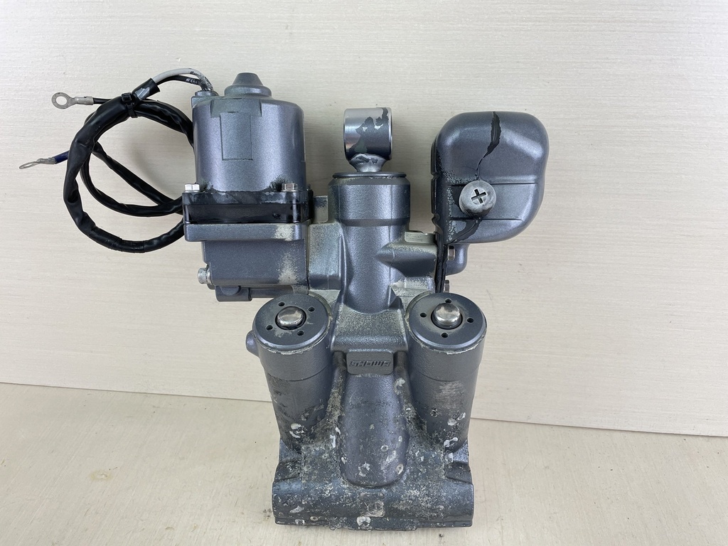 Yamaha 115HP 4 Stroke Outboard Power Trim & Tilt Unit Assembly 68V-43800-02-4D