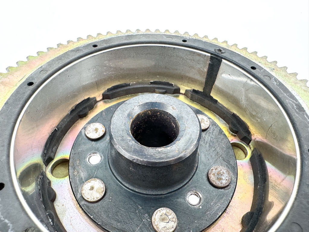 2002 Yamaha 50 HP 2 Stroke Outboard Flywheel Rotor 63D-85550-00-00 OEM