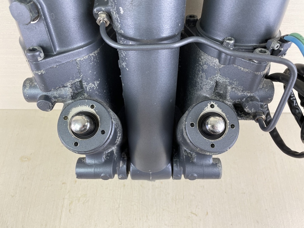 02-18 Yamaha 200 225 250 300 HP 4 Stroke Outboard Power Trim Tilt Unit 69J-43800-00-4D