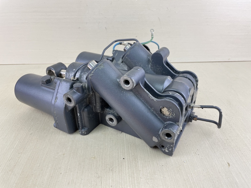 02-18 Yamaha 200 225 250 300 HP 4 Stroke Outboard Power Trim Tilt Unit 69J-43800-00-4D