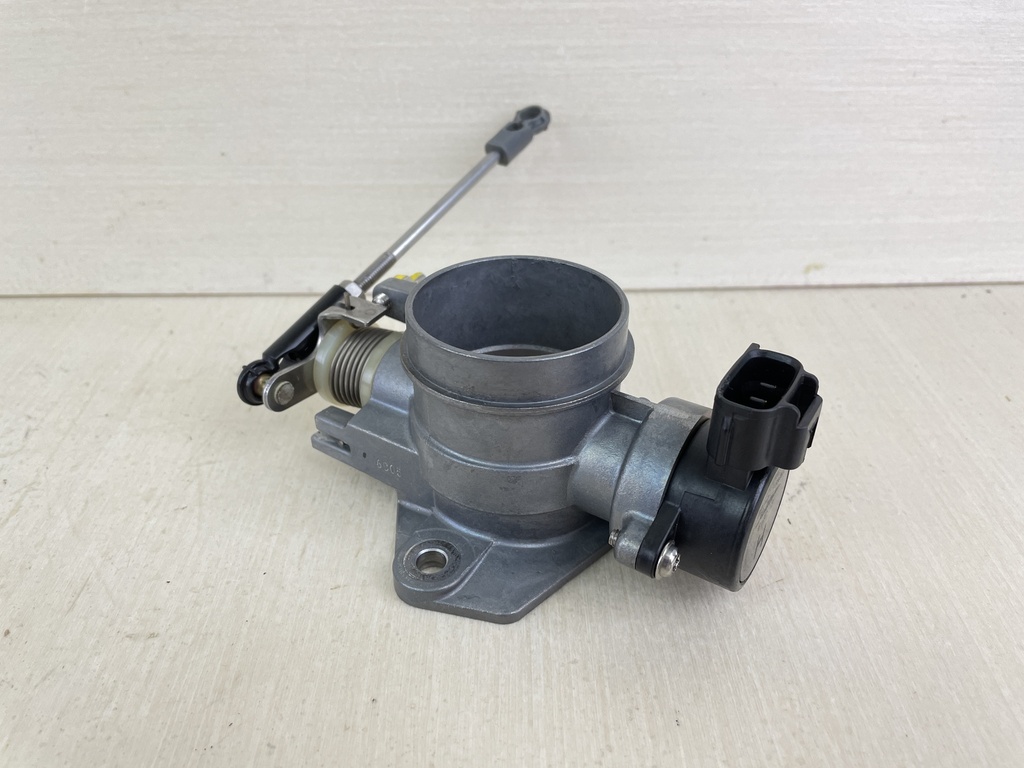 2016 Yamaha 90HP 4 Stroke Outboard 4 Stroke Outboard Throttle Body Assembly 6D8-13750-00-00