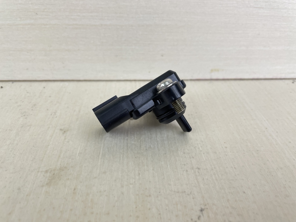 2016 Yamaha 90HP 4 Stroke Outboard MAP Air Pressure Sensor 68F-83688-00-00