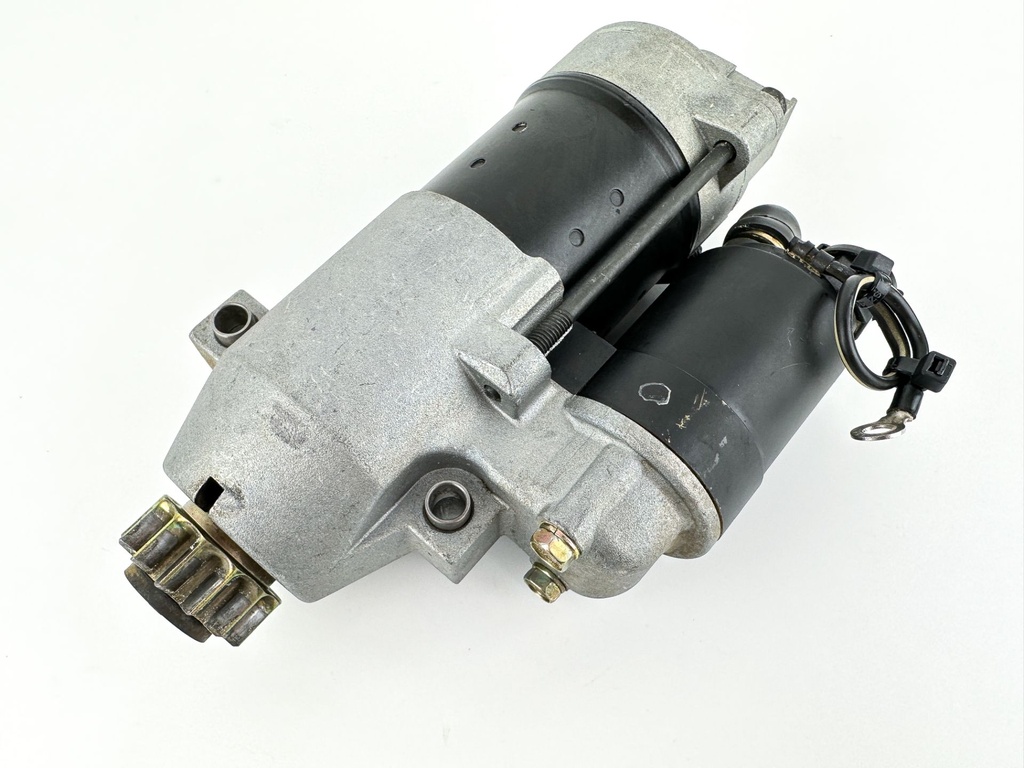 2001 Yamaha 80 HP 4 Stroke Outboard Starter Motor 67F-81800-02-00 OEM