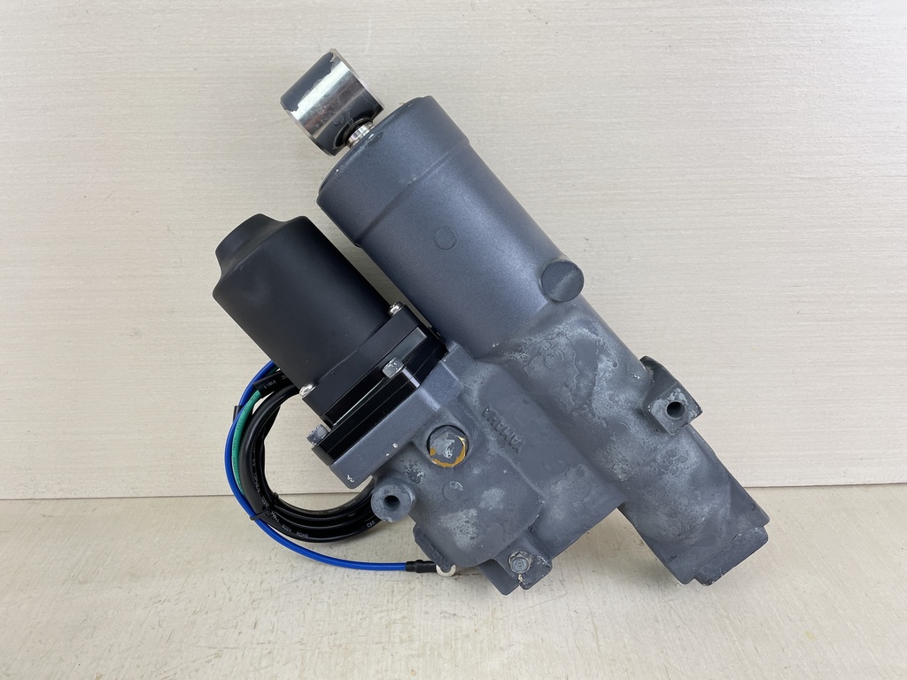 2016 Yamaha 90HP 4 Stroke Outboard Power Trim Tilt Unit 6D8-43800-12-8D