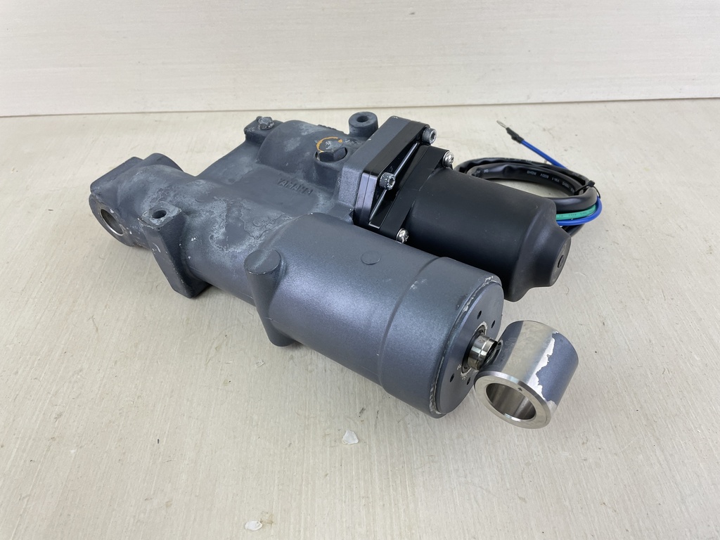 2016 Yamaha 90HP 4 Stroke Outboard Power Trim Tilt Unit 6D8-43800-12-8D