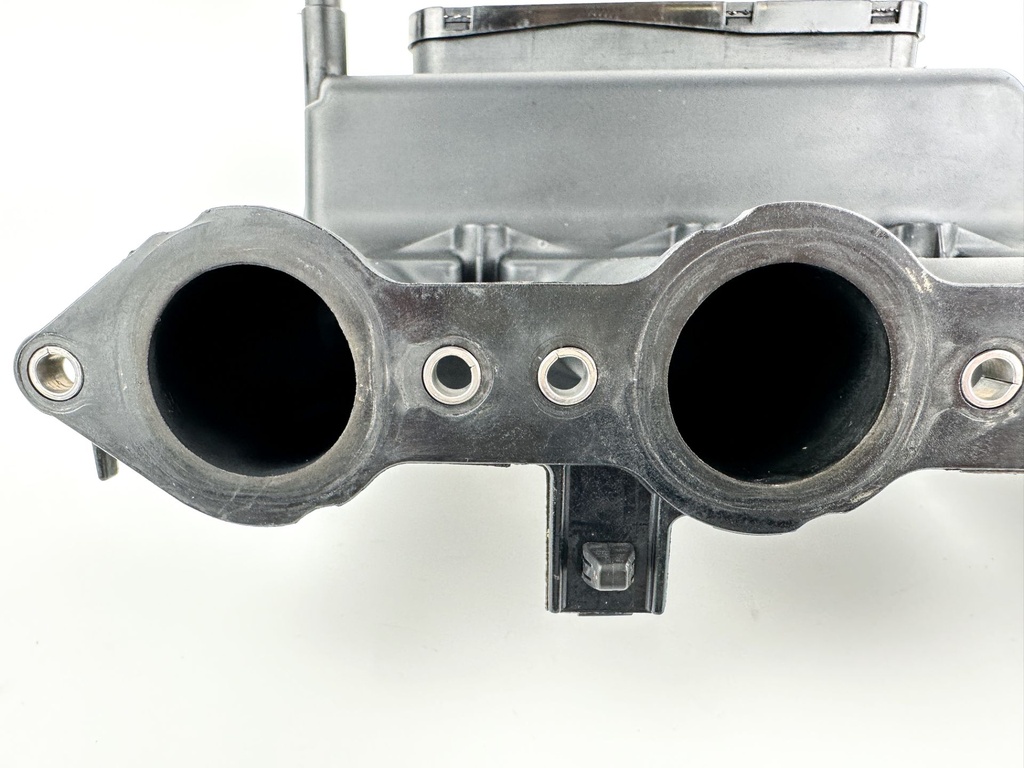 2001 Yamaha 80 HP 4 Stroke Outboard Intake Air Silencer Assembly 67F-14440-00-00 OEM