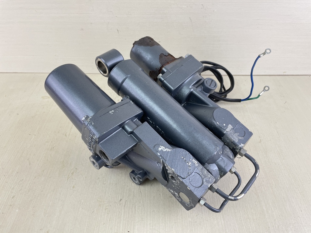 2008 Yamaha 70HP 2 Stroke Outboard Power Trim Tilt Unit Assembly 6H1-43800-1A-8D