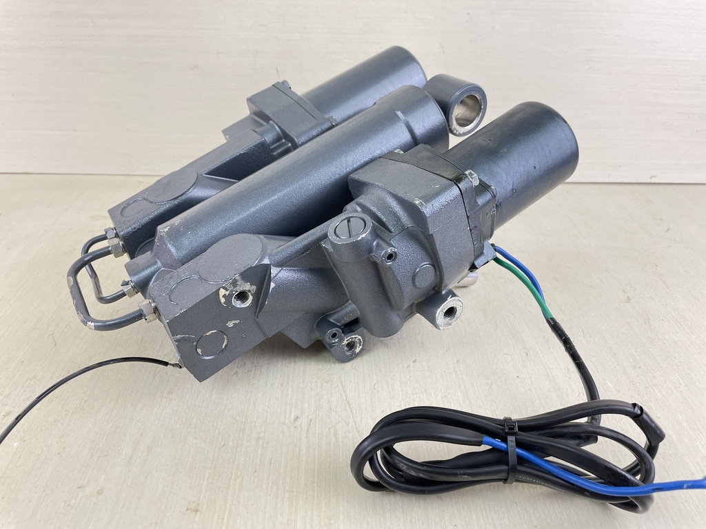 6H1-43800-17-4D Yamaha 2 Stroke 92+ Power Trim Tilt Unit Assembly 60 70 75 85 90 HP