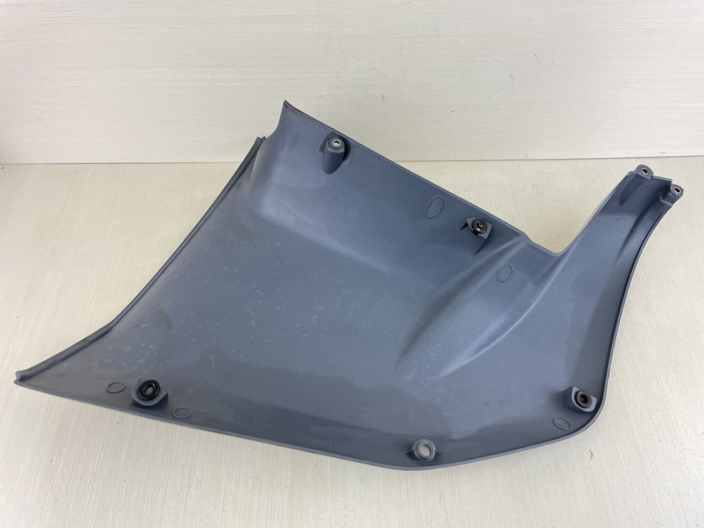 2003 Yamaha 225HP 4 Stroke Outboard Lower Apron Cowling Cover Set 69J-42771-00-8D