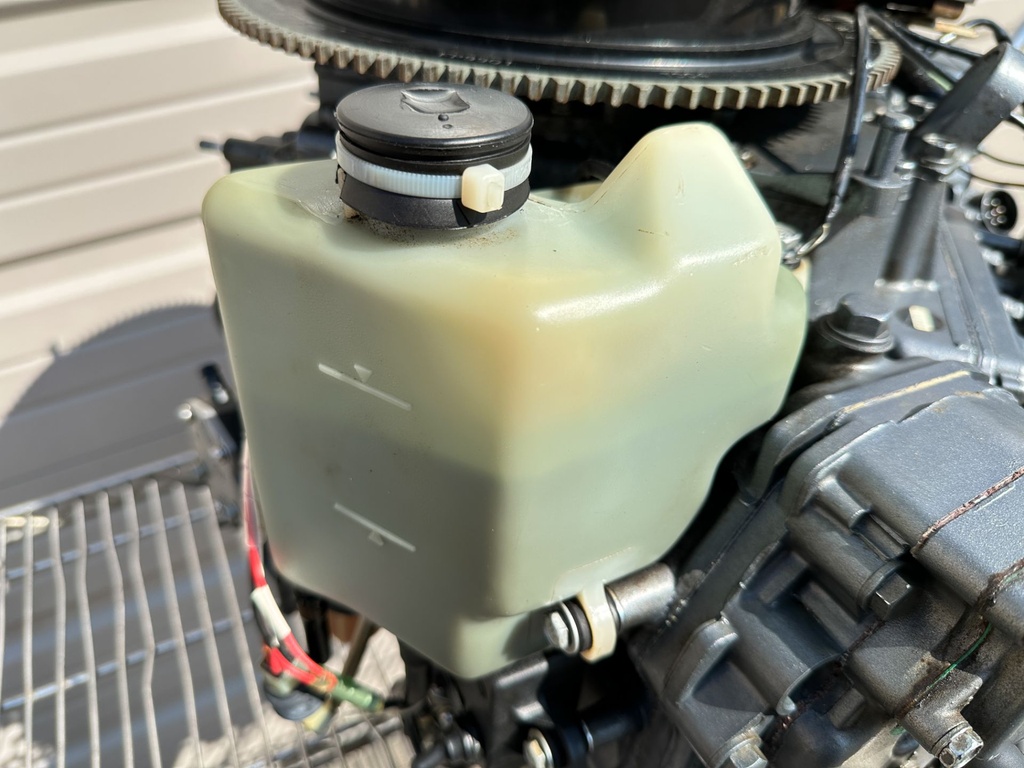 1997 Yamaha 130 HP 2 Stroke Outboard Powerhead 6N7-W0090-16-4D OEM