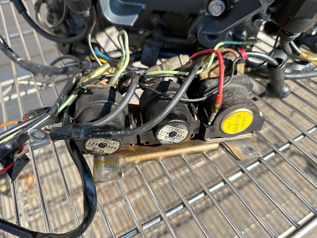 1997 Yamaha 130 HP 2 Stroke Outboard Powerhead 6N7-W0090-16-4D OEM