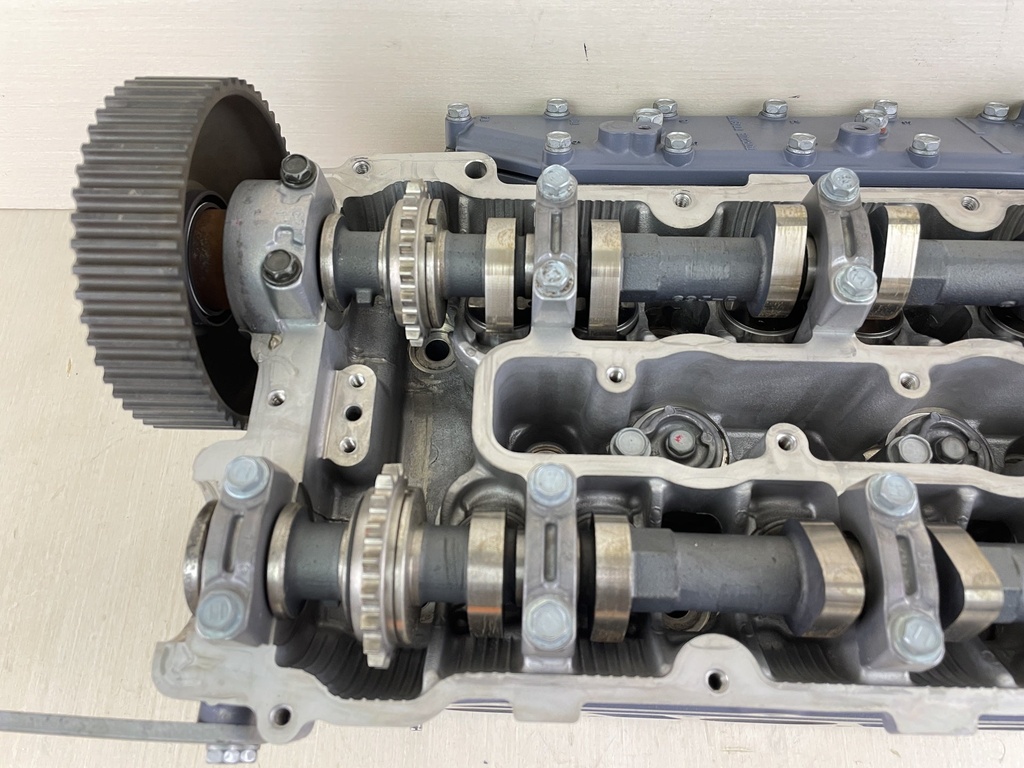 2003 Yamaha 200 225 HP 4 Stroke Outboard Cylinder Head Port 69J-W009C-01-1S