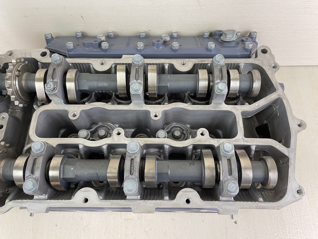 2003 Yamaha 200 225 HP 4 Stroke Outboard Cylinder Head Port 69J-W009C-01-1S