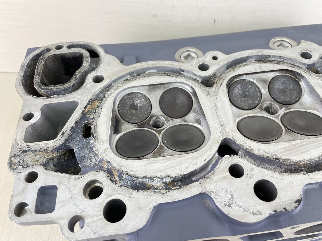 2003 Yamaha 200 225 HP 4 Stroke Outboard Cylinder Head Port 69J-W009C-01-1S