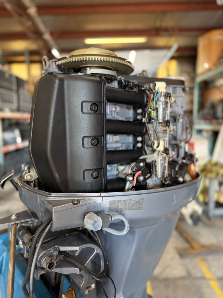 2003 Yamaha 75HP 4 Stroke Outboard Engine W/ 20" Shaft Carbureted