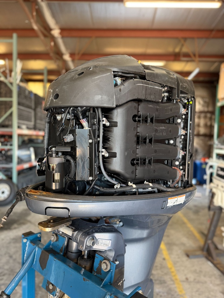 2012 Yamaha F350 350HP 4 Stroke Outboard Engine 30" Shaft W/ Controls