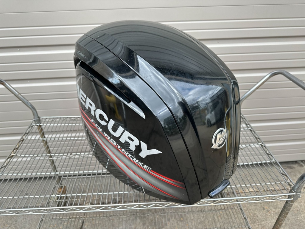 2015 Mercury 115 HP 4 Stroke Outboard Top Cowling 8M0087994 OEM