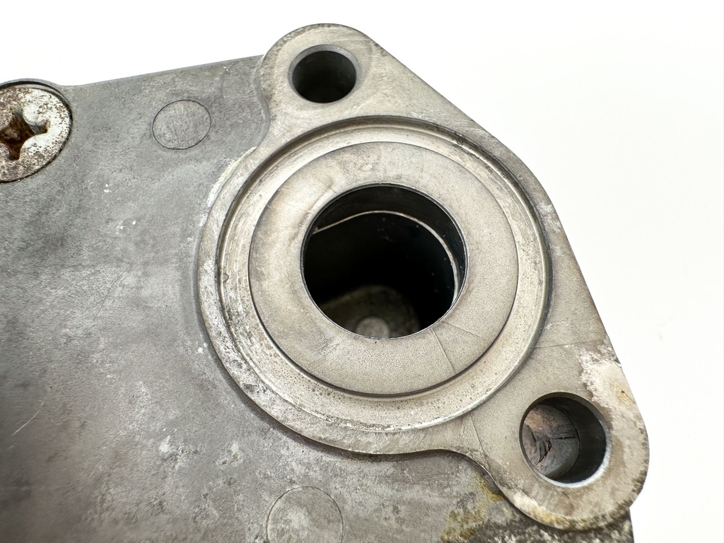 2020 Yamaha 150 HP 4 Stroke Outboard Oil Pump 63P-13300-02-00 OEM