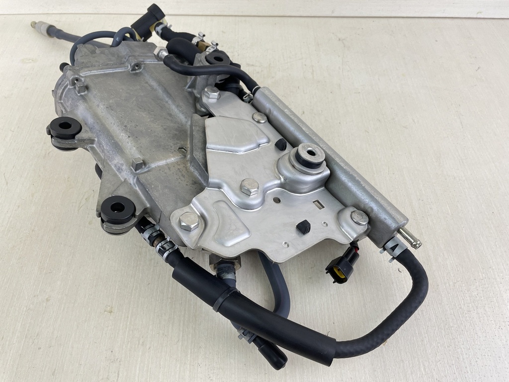 2003 Yamaha 200 225 HP 4 Stroke Outboard Fuel Float Chamber VST 69J-14180-10-00