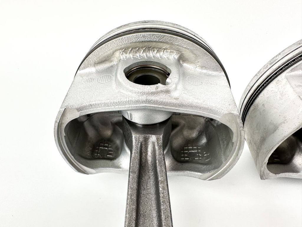 2020 Yamaha 150 HP 4 Stroke Outboard Piston W/ Connecting Rod 63P-11631-10-93 OEM