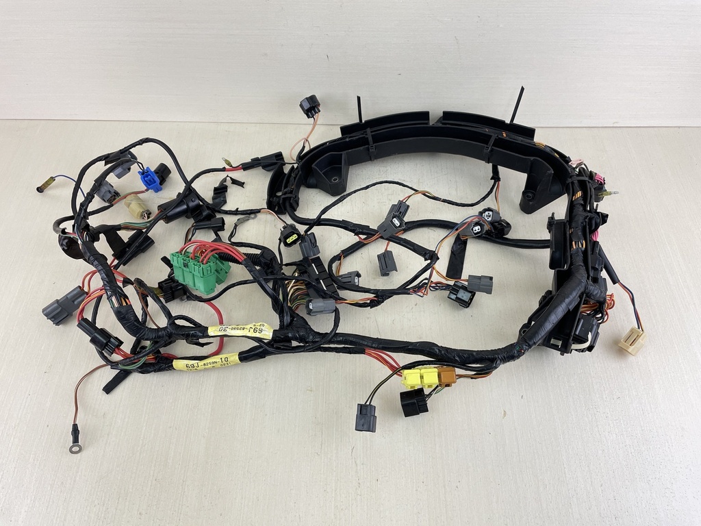 2003 Yamaha 225HP 4 Stroke Outboard Engine Wire Harness 69J-82590-30-00