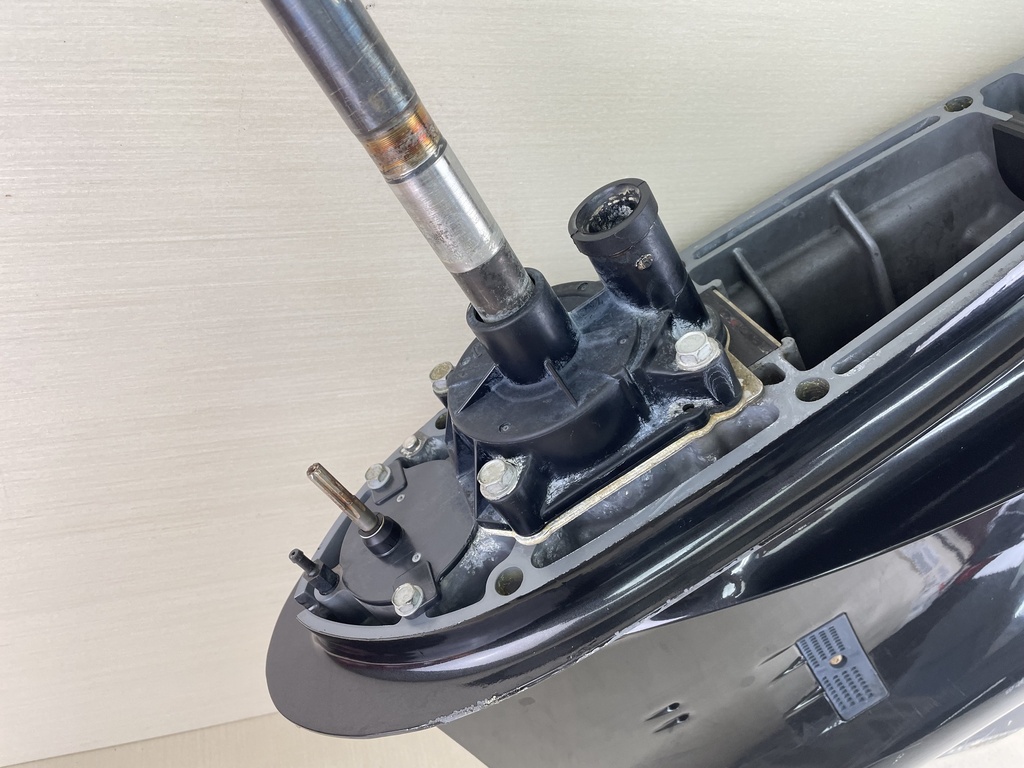 2006 Suzuki DF 150 175 HP 4 Stroke Outboard 25" XL Lower Unit Gear Case RH