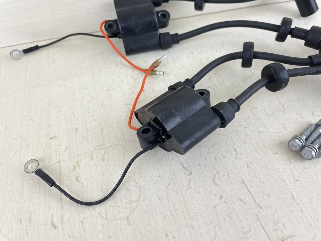 2002 Yamaha 60HP 4 Stroke Outboard Ignition Coil Set 62Y-85570-00-00  