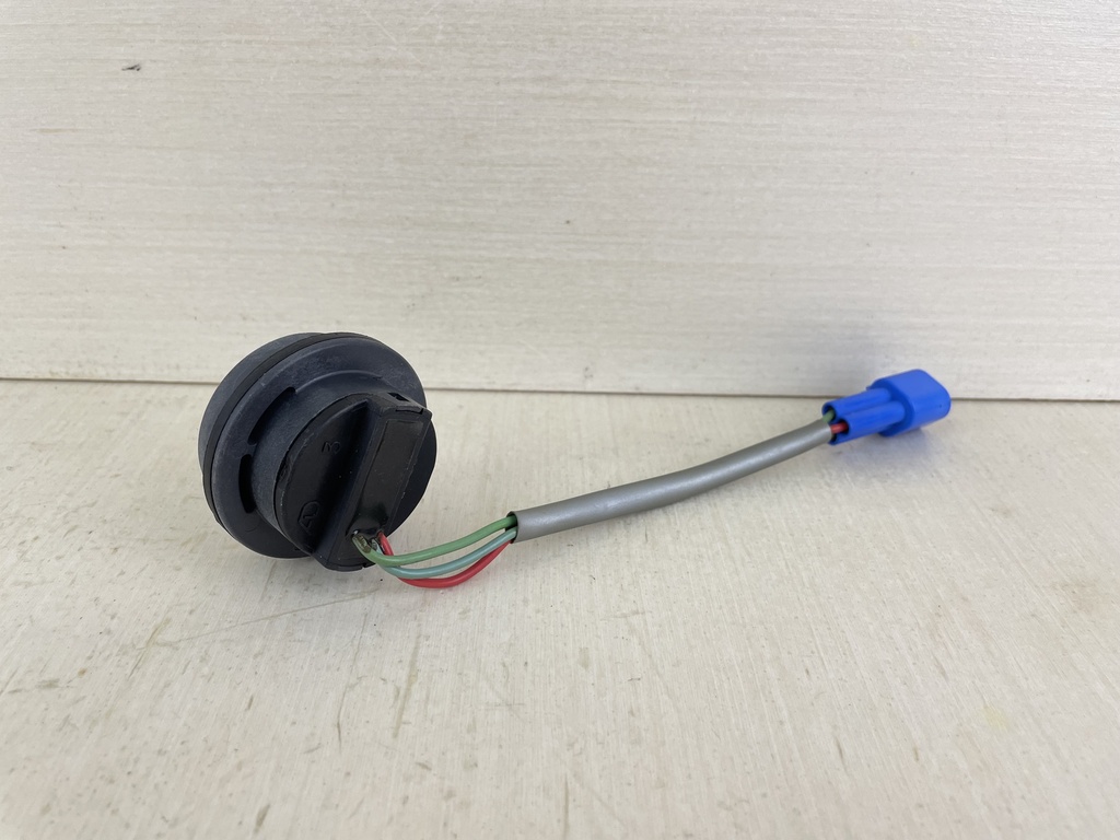 2002 Yamaha 60HP 4 Stroke Outboard Power Trim & Tilt Switch 63D-82563-10-00  