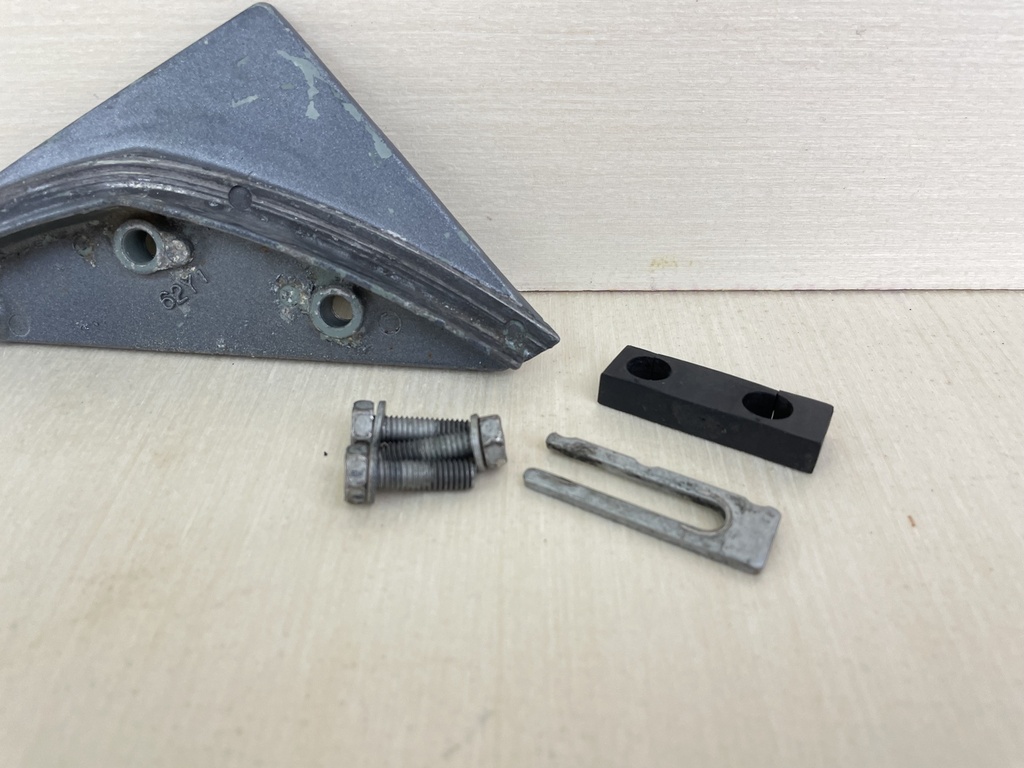 2000 Yamaha 50HP 4 Stroke Outboard Cable Cover Plate 62Y-42738-01-5B