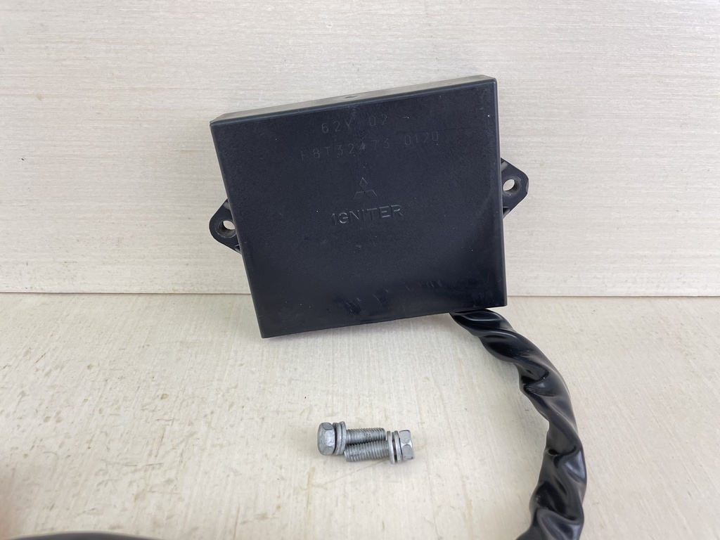 2000 Yamaha 50HP 4 Stroke Outboard C.D.I CDI Unit Assembly 62Y-85540-02-00