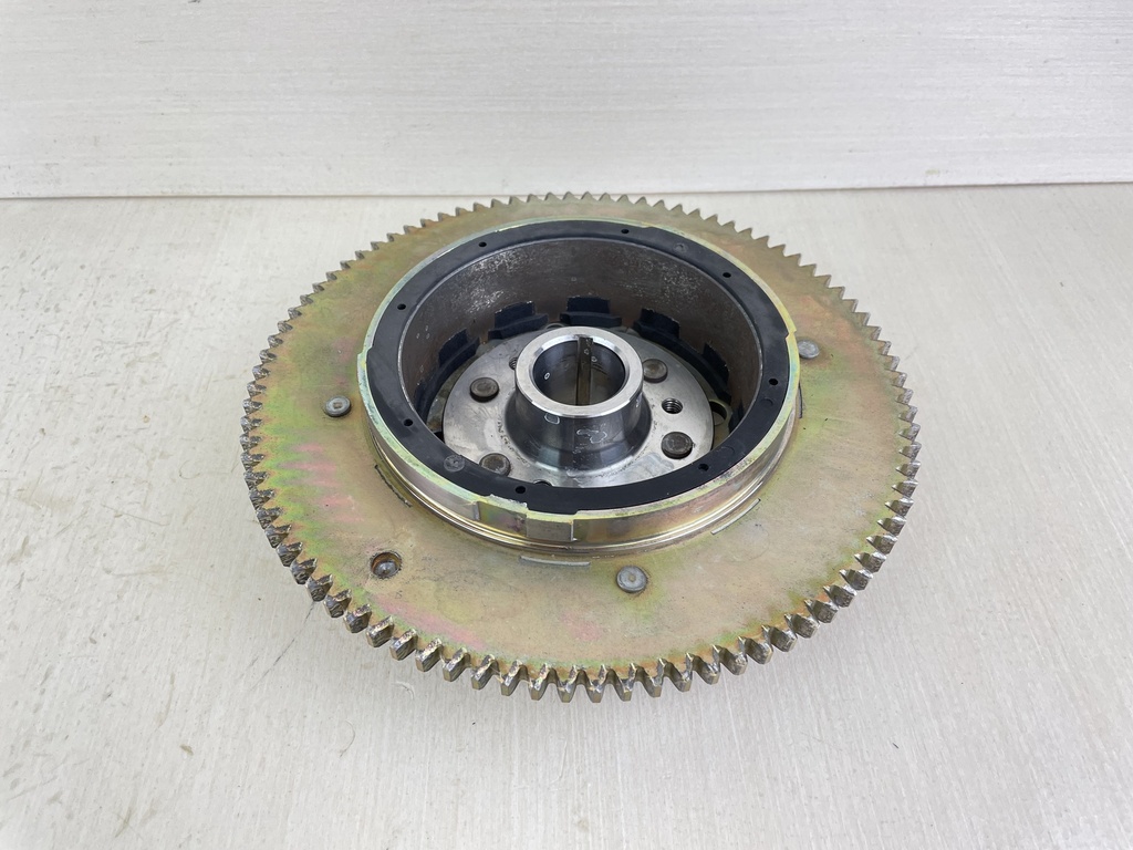96-00 Yamaha 50HP 4 Stroke Outboard Flywheel Rotor Assembly 62Y-85550-01-00