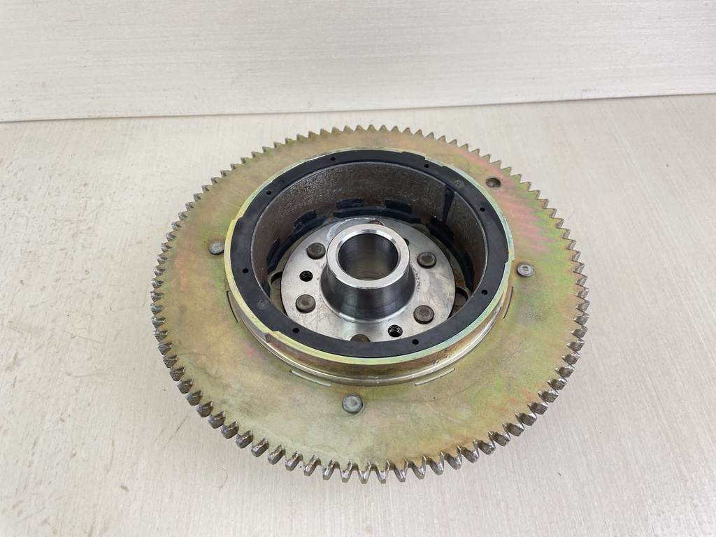 96-00 Yamaha 50HP 4 Stroke Outboard Flywheel Rotor Assembly 62Y-85550-01-00
