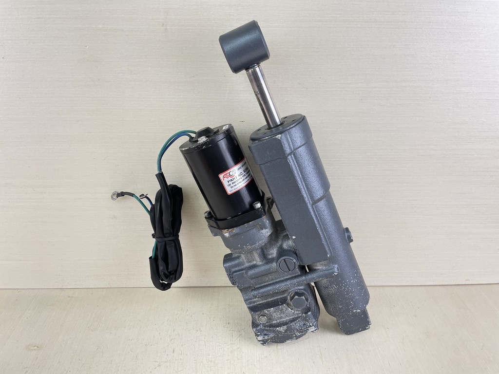 2000 Yamaha 50HP 2 Stroke Outboard Power Trim & Tilt Unit 62X-43800-03-4D