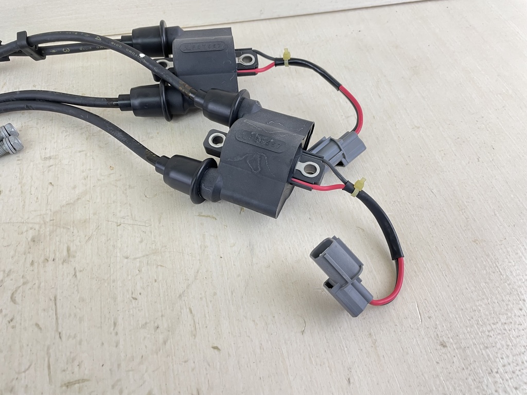 2017 Yamaha 150HP 4 Stroke Outboard Ignition Coil Assembly Set 63P-82310-01-00