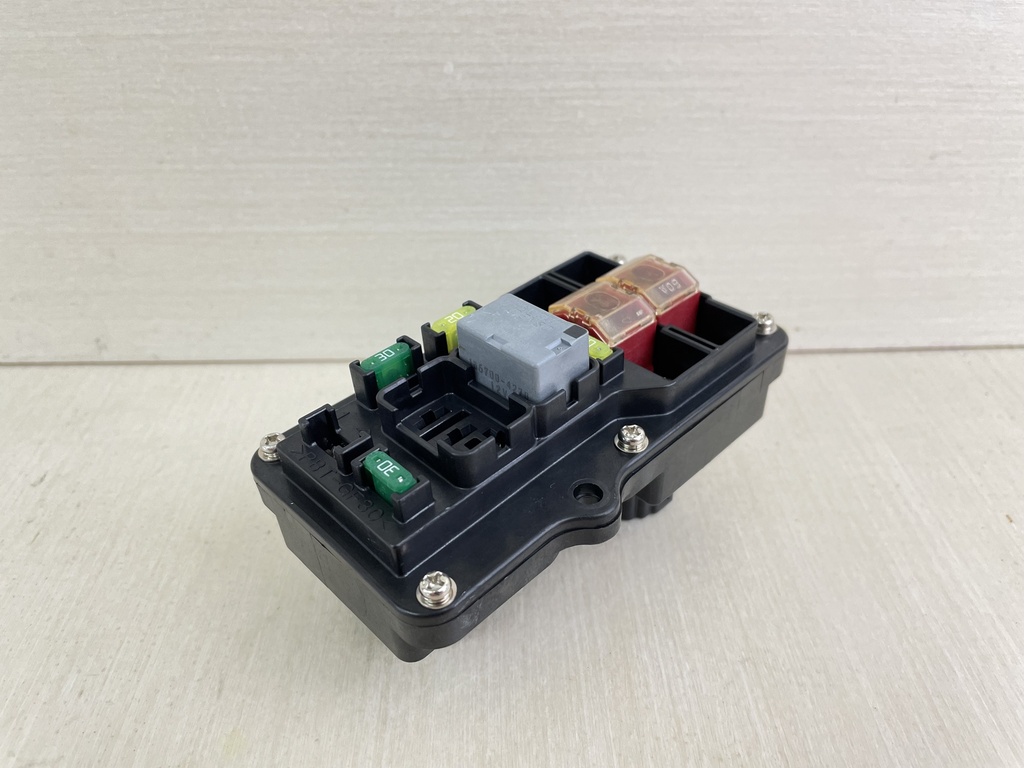 15-21 Yamaha 150HP 4 Stroke Outboard Fuse Box Assembly 63P-82170-02-00