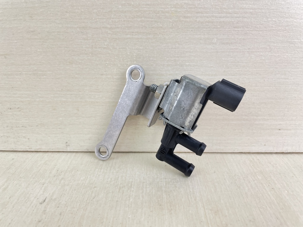 Yamaha 4 Stroke Outboard Solenoid Valve 6C5-86120-00-00