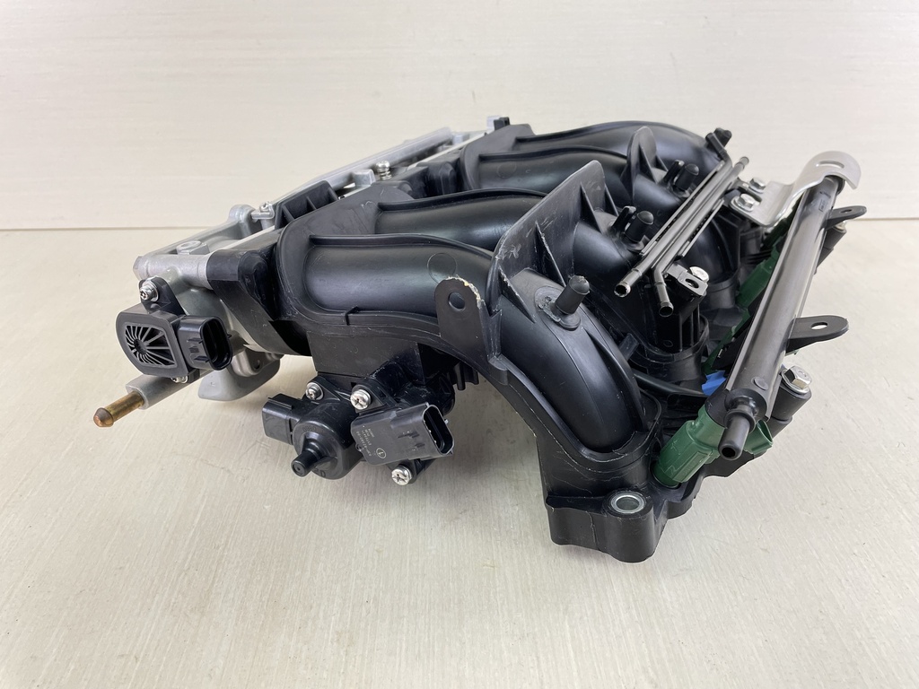 15-18 Yamaha 150HP 4 Stroke Outboard Intake Manifold Complete 63P-14200-80-00