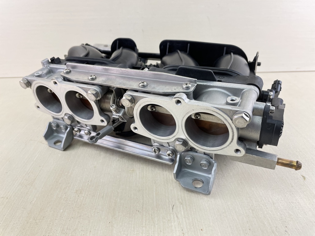 15-18 Yamaha 150HP 4 Stroke Outboard Intake Manifold Complete 63P-14200-80-00