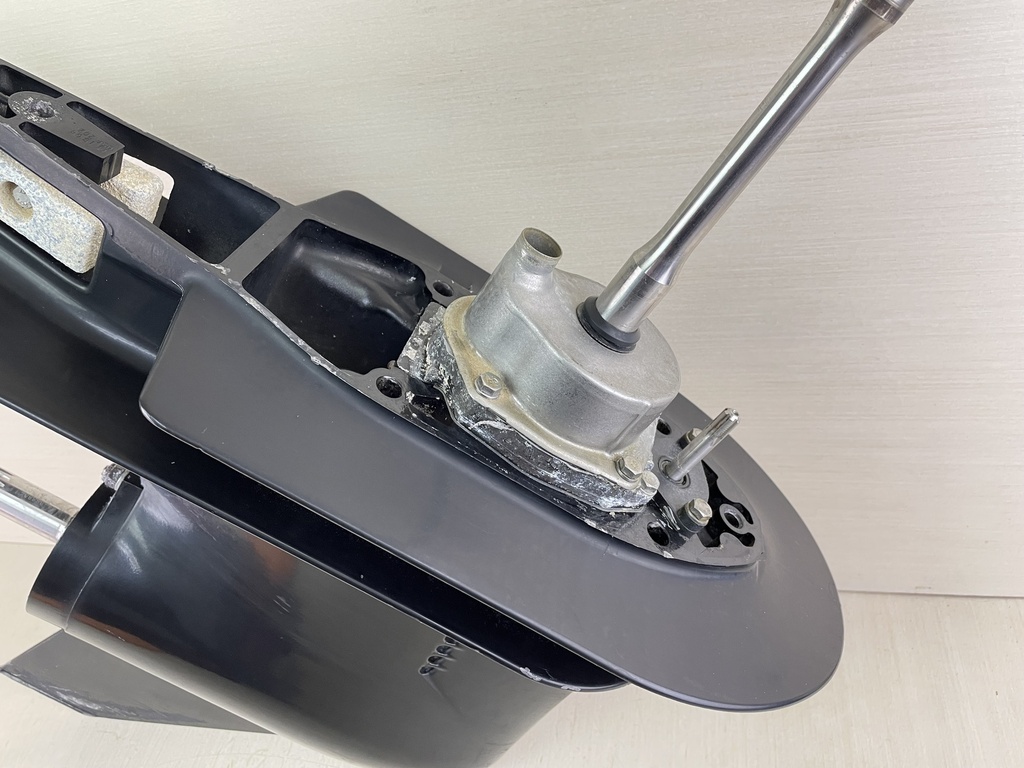 98-06 Mercury 75 90 115 HP 4 Stroke Carb Outboard 20" Long Lower Unit Gear Case 