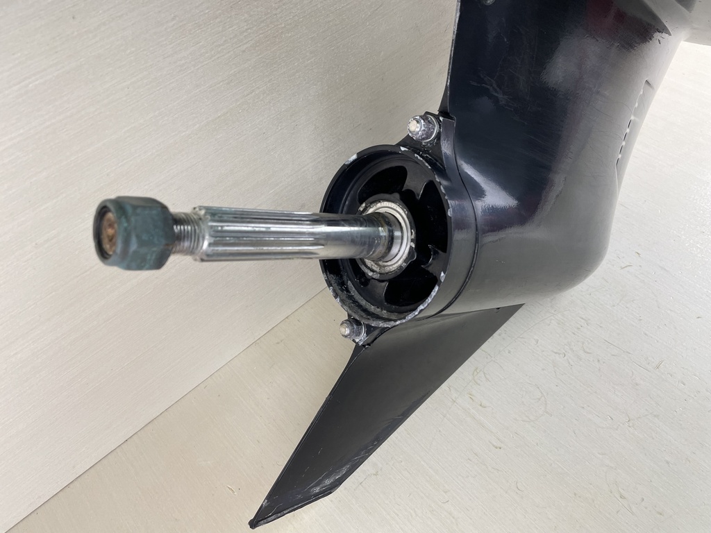 98-06 Mercury 75 90 115 HP 4 Stroke Carb Outboard 20" Long Lower Unit Gear Case 