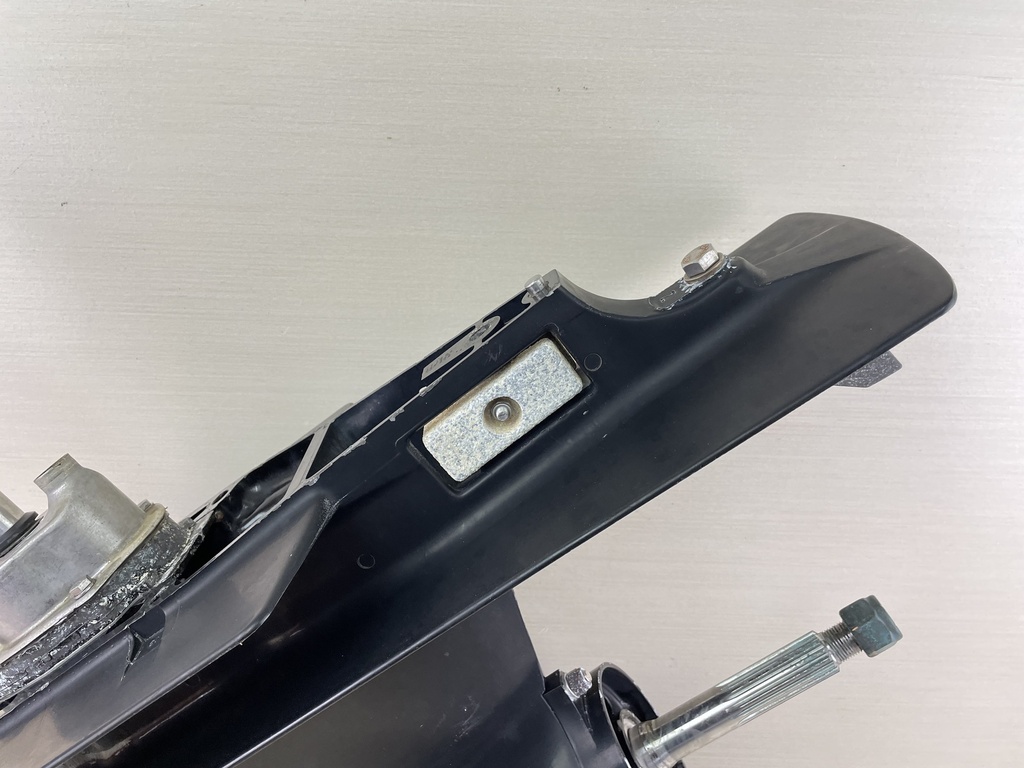 98-06 Mercury 75 90 115 HP 4 Stroke Carb Outboard 20" Long Lower Unit Gear Case 